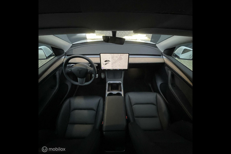 Tesla Model Y 2023 WIT RWD 2023 20" VELGEN MMX PACK