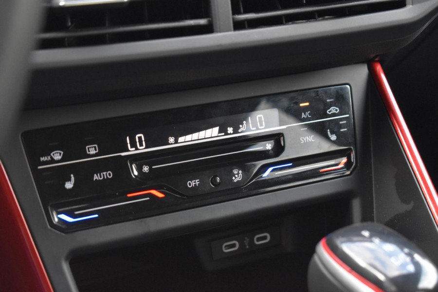 Volkswagen Polo 2.0 TSI GTI Lane Virtual Clima DCC Stoel.vw