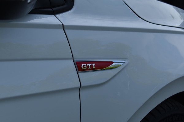 Volkswagen Polo 2.0 TSI GTI Lane Virtual Clima DCC Stoel.vw