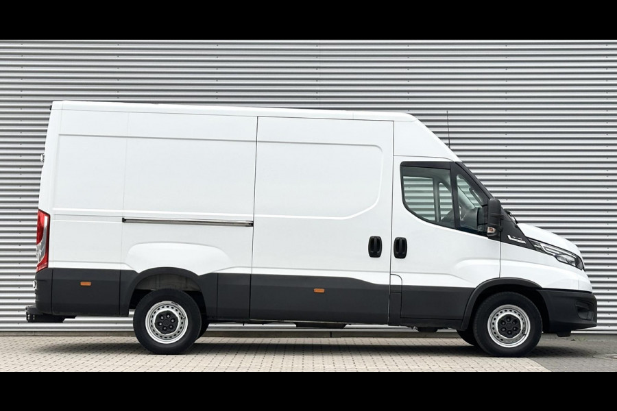 Iveco Daily 35S16V 2.3 352 Automaat 160PK 3500 KG trekvermogen