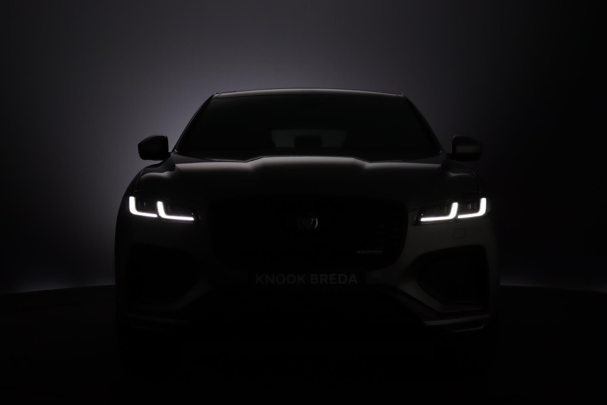 Jaguar F-Pace P400e PHEV R-Dynamic Black Jaguar F-Pace P400e PHEV R-Dynamic Black