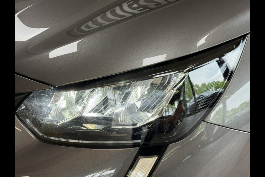 Peugeot 208 1.2 PT 100pk Allure Pack | Apple Carplay | ACC | Stoelverwarming | 360 Camera | PDC | Dealer Onderhouden!