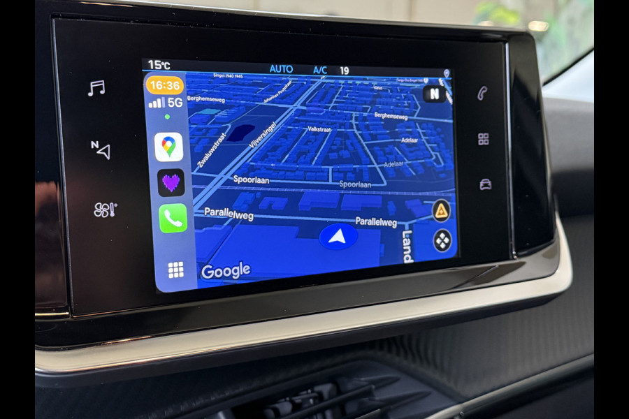 Peugeot 208 1.2 PT 100pk Allure Pack | Apple Carplay | ACC | Stoelverwarming | 360 Camera | PDC | Dealer Onderhouden!