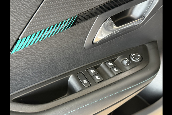 Peugeot 208 1.2 PT 100pk Allure Pack | Apple Carplay | ACC | Stoelverwarming | 360 Camera | PDC | Dealer Onderhouden!