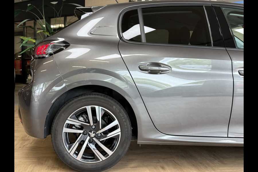 Peugeot 208 1.2 PT 100pk Allure Pack | Apple Carplay | ACC | Stoelverwarming | 360 Camera | PDC | Dealer Onderhouden!