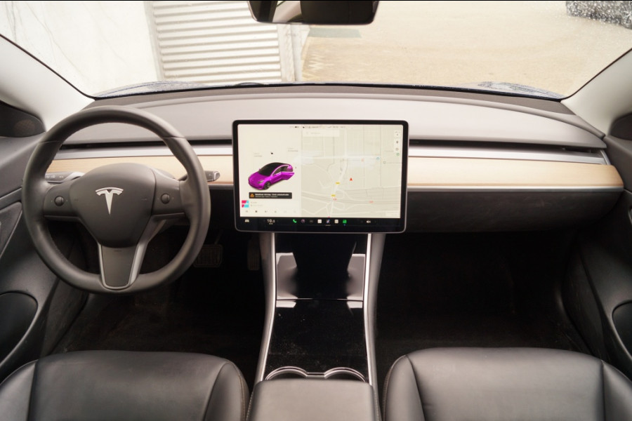Tesla Model 3 Standard RWD Plus 60kWh -TREKHAAK-LEER-PANO-
