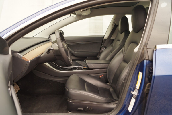 Tesla Model 3 Standard RWD Plus 60kWh -TREKHAAK-LEER-PANO-