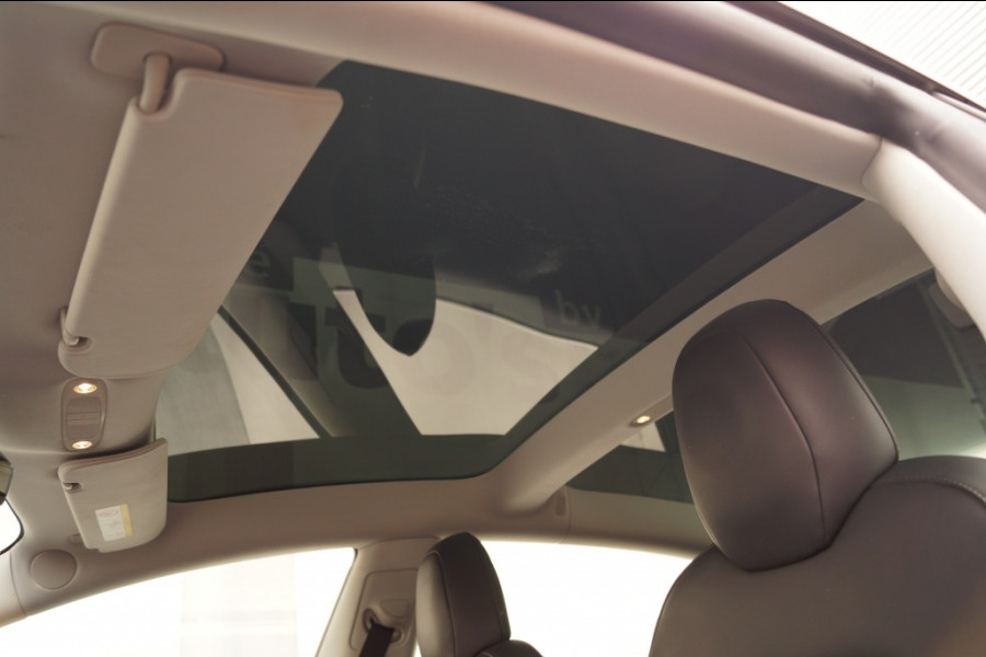 Tesla Model 3 Standard RWD Plus 60kWh -TREKHAAK-LEER-PANO-