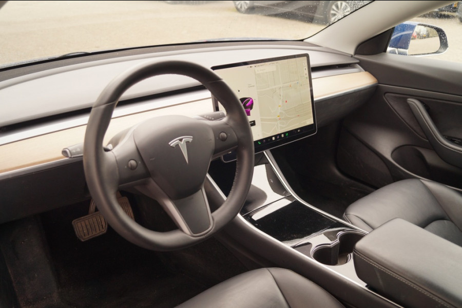 Tesla Model 3 Standard RWD Plus 60kWh -TREKHAAK-LEER-PANO-