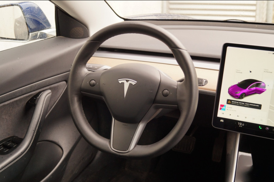 Tesla Model 3 Standard RWD Plus 60kWh -TREKHAAK-LEER-PANO-