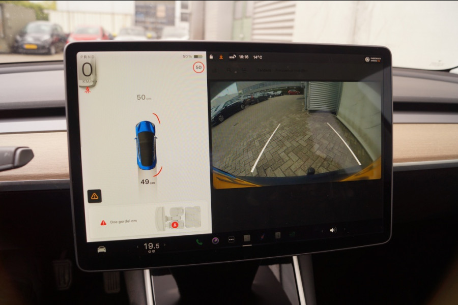 Tesla Model 3 Standard RWD Plus 60kWh -TREKHAAK-LEER-PANO-