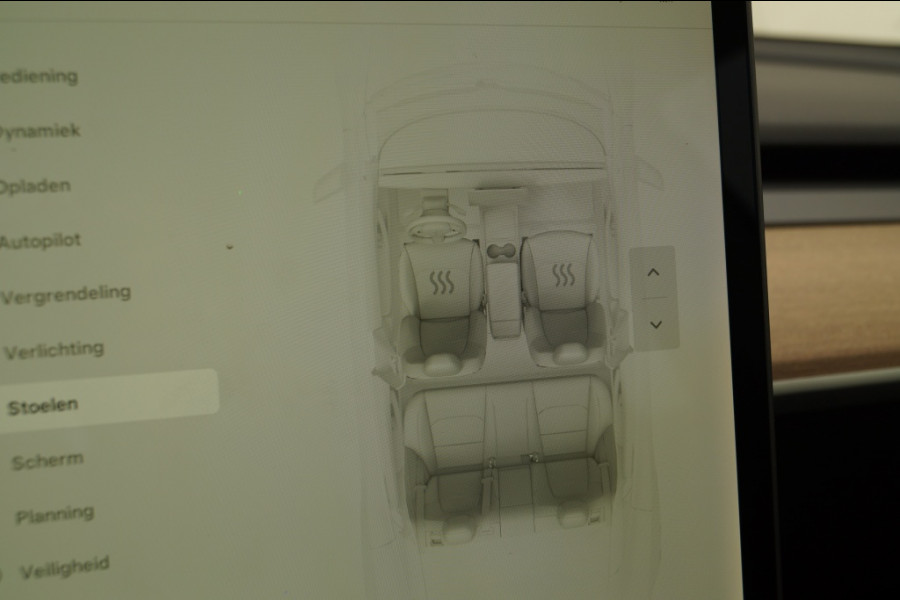 Tesla Model 3 Standard RWD Plus 60kWh -TREKHAAK-LEER-PANO-