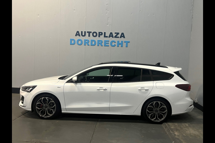 Ford FOCUS Wagon 1.0 EcoBoost Hybrid ST Line X PANO / CAMERA /HEAD UP