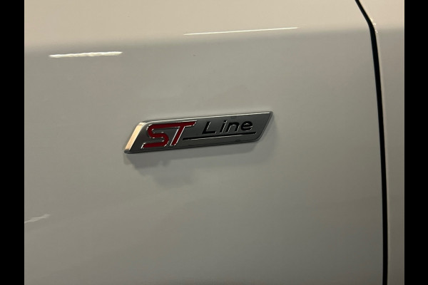 Ford FOCUS Wagon 1.0 EcoBoost Hybrid ST Line X PANO / CAMERA /HEAD UP