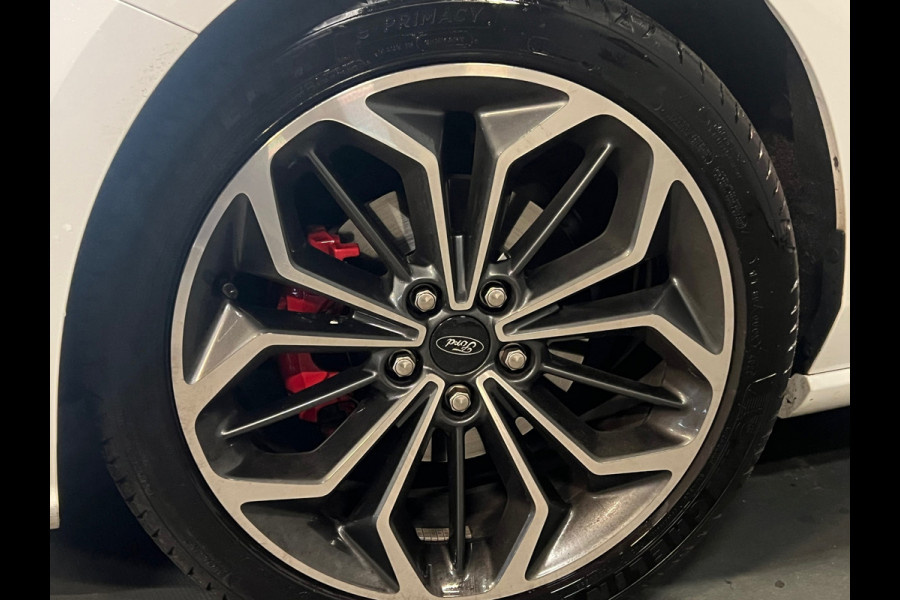 Ford FOCUS Wagon 1.0 EcoBoost Hybrid ST Line X PANO / CAMERA /HEAD UP