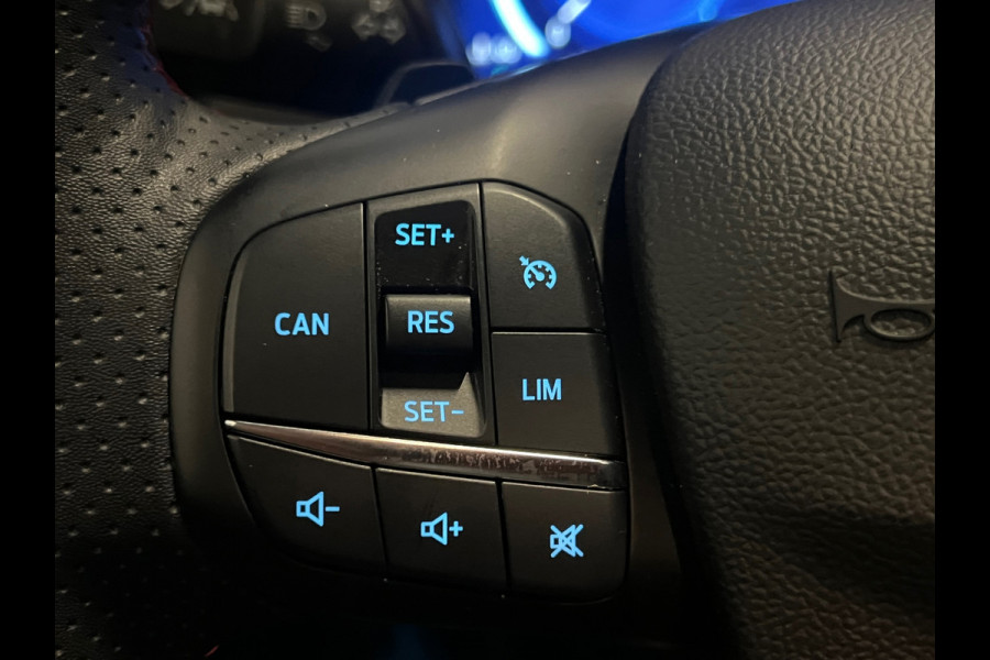 Ford FOCUS Wagon 1.0 EcoBoost Hybrid ST Line X PANO / CAMERA /HEAD UP