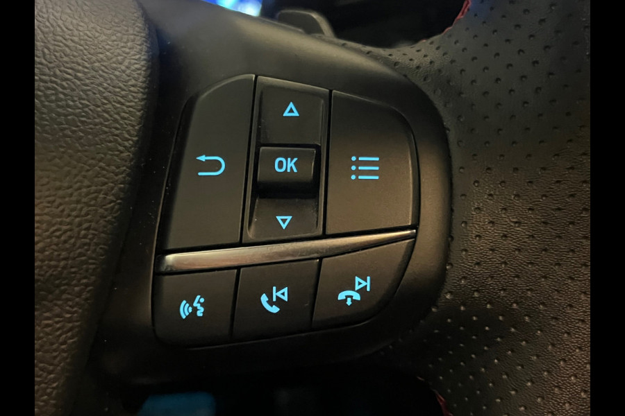 Ford FOCUS Wagon 1.0 EcoBoost Hybrid ST Line X PANO / CAMERA /HEAD UP