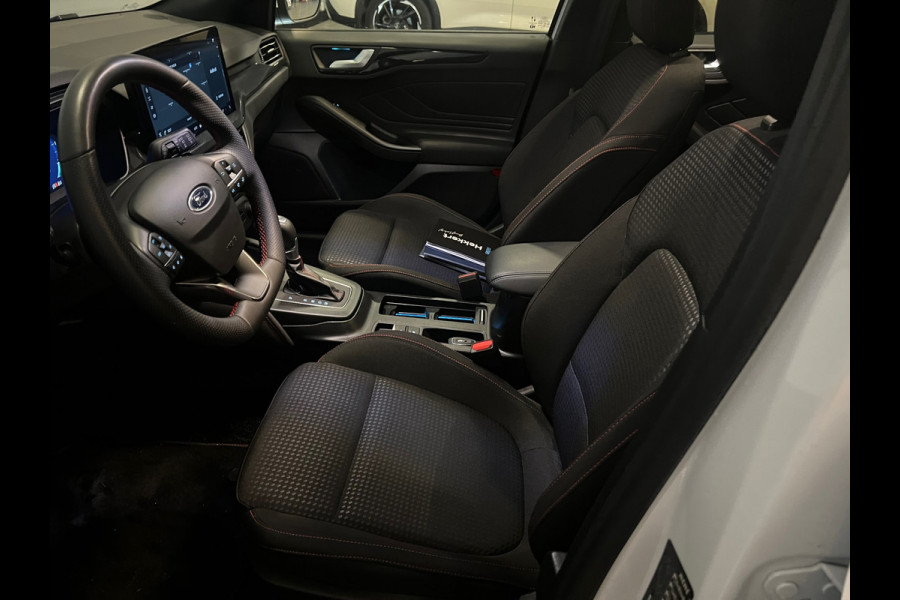 Ford FOCUS Wagon 1.0 EcoBoost Hybrid ST Line X PANO / CAMERA /HEAD UP