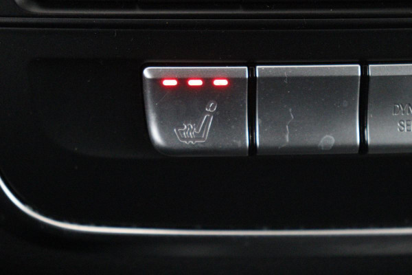 Mercedes-Benz CLA-Klasse Shooting Brake 180 Business Solution | Stoelverwarming | Full LED | Half leder | Sportstoelen | Camera | Trekhaak | Navigatie | Park Assist | Cruise control | Airco | Bluetooth