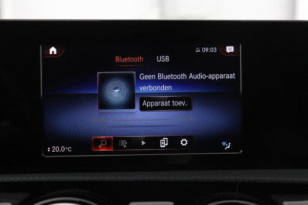 Mercedes-Benz A-Klasse 250e AMG | Panoramadak | Stoelverwarming | Carplay | Navigatie | Full LED | Half leder | Sportstoelen | Park Assist