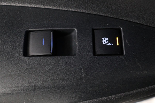 Toyota Corolla 2.0 Hybrid Premium | Leder | Head-Up | Stoelverwarming | Trekhaak | Adaptive cruise | Matrix LED | Carplay | Keyless | Camera