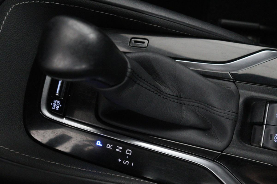 Toyota Corolla 2.0 Hybrid Premium | Leder | Head-Up | Stoelverwarming | Trekhaak | Adaptive cruise | Matrix LED | Carplay | Keyless | Camera