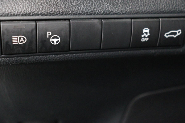 Toyota Corolla 2.0 Hybrid Premium | Leder | Head-Up | Stoelverwarming | Trekhaak | Adaptive cruise | Matrix LED | Carplay | Keyless | Camera