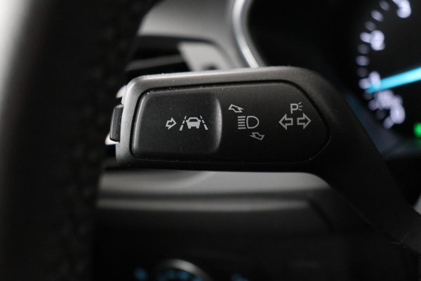 Ford Focus 1.0 EcoBoost Active | Carplay | Full LED | Navigatie | Cruise control | Parkeerhulp | Airco | Bluetooth