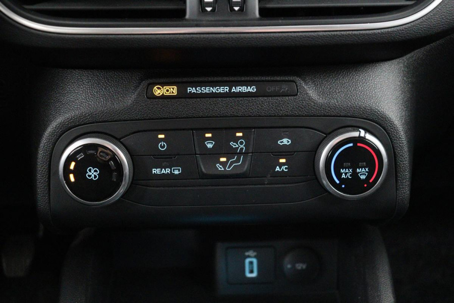 Ford Focus 1.0 EcoBoost Active | Carplay | Full LED | Navigatie | Cruise control | Parkeerhulp | Airco | Bluetooth