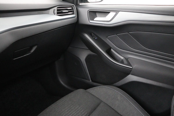 Ford Focus 1.0 EcoBoost Active | Carplay | Full LED | Navigatie | Cruise control | Parkeerhulp | Airco | Bluetooth