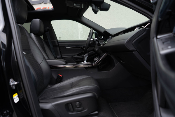 Land Rover Range Rover Evoque 1.5 HSE P300e AWD R-dynamic / Virtual Cockpit/ Adaptive Cruise Control/ Panoramadak/ 227kW (309pk)
