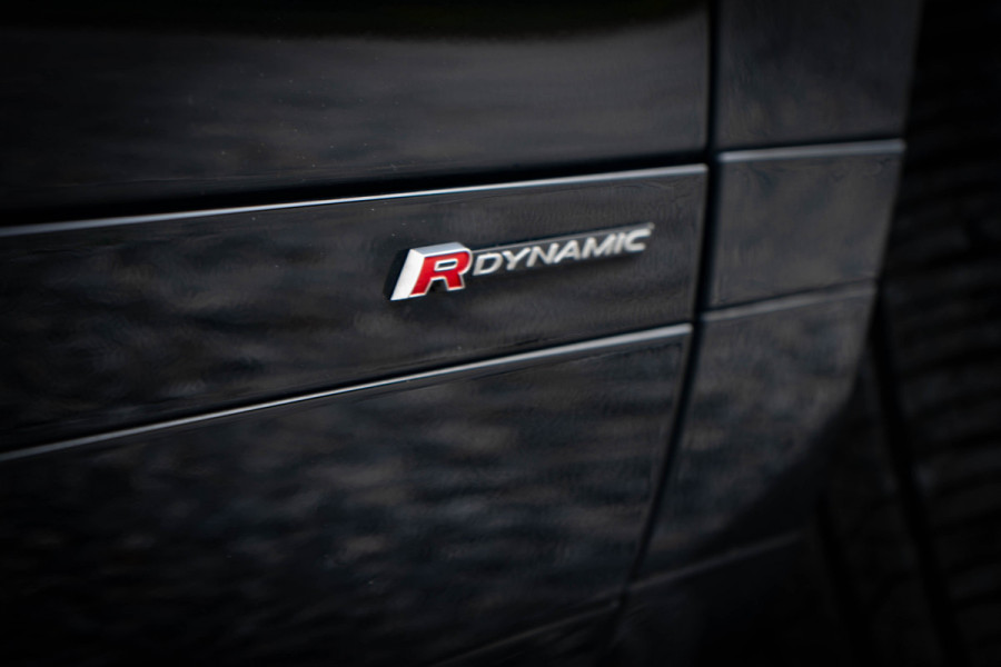 Land Rover Range Rover Evoque 1.5 HSE P300e AWD R-dynamic / Virtual Cockpit/ Adaptive Cruise Control/ Panoramadak/ 227kW (309pk)