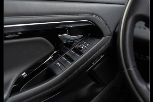 Land Rover Range Rover Evoque 1.5 HSE P300e AWD R-dynamic / Virtual Cockpit/ Adaptive Cruise Control/ Panoramadak/ 227kW (309pk)
