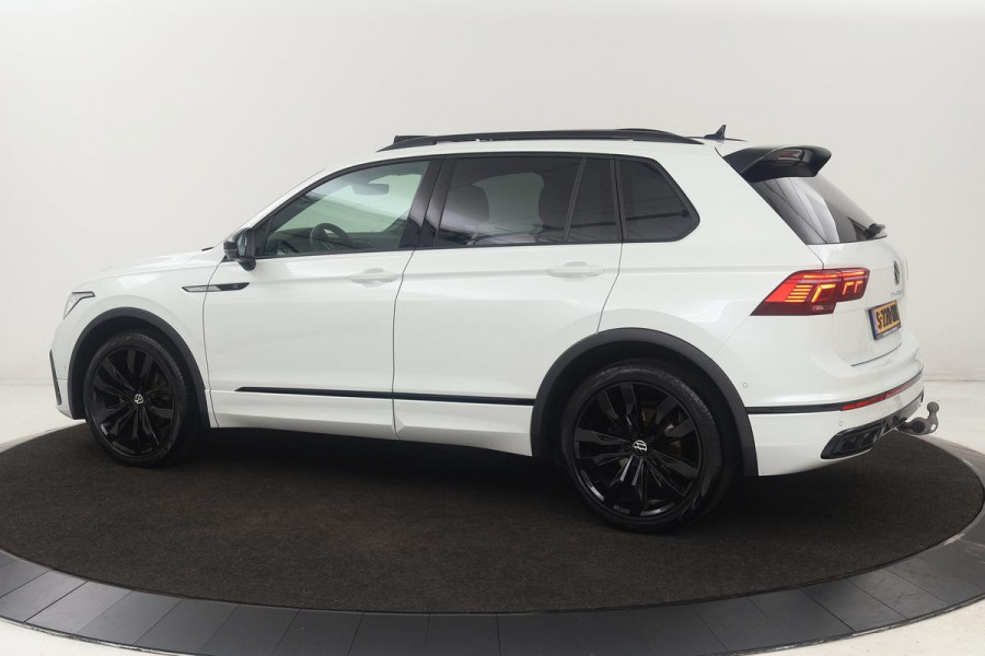 Volkswagen Tiguan 1.5 TSI R-Line | Panoramadak | 360 camera | Trekhaak | Full LED | Stoelverwarming | Carplay | Harman-Kardon | Adaptive cruise | Navigatie