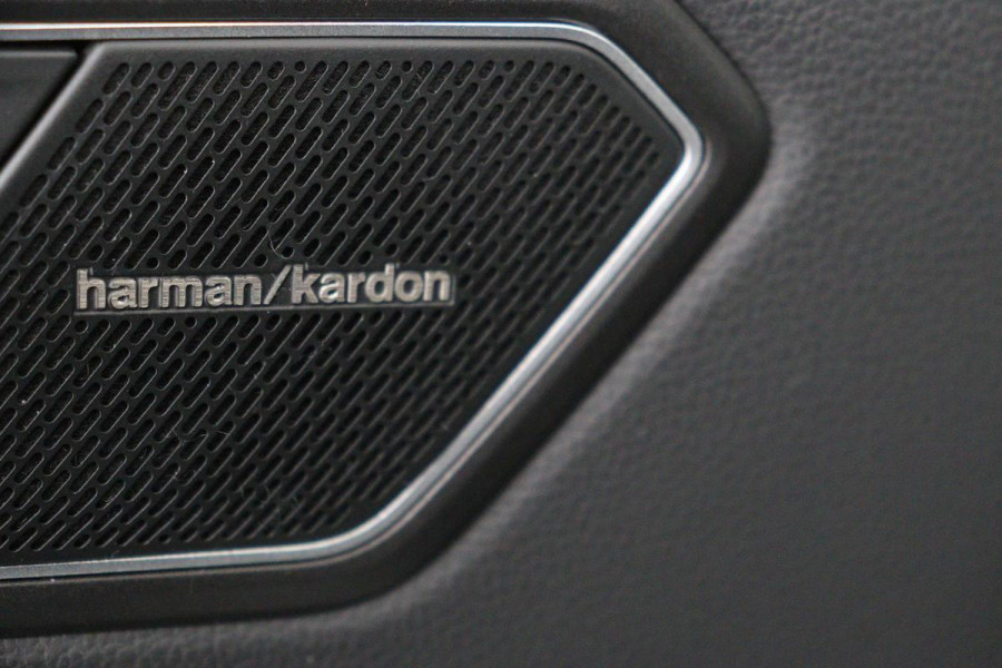 Volkswagen Tiguan 1.5 TSI R-Line | Panoramadak | 360 camera | Trekhaak | Full LED | Stoelverwarming | Carplay | Harman-Kardon | Adaptive cruise | Navigatie