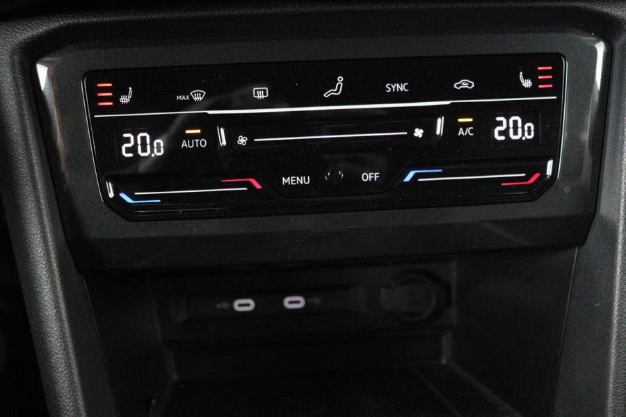 Volkswagen Tiguan 1.5 TSI R-Line | Panoramadak | 360 camera | Trekhaak | Full LED | Stoelverwarming | Carplay | Harman-Kardon | Adaptive cruise | Navigatie