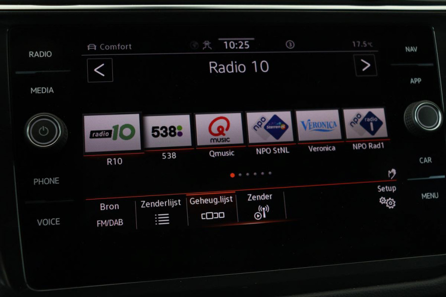 Volkswagen Tiguan 1.5 TSI R-Line | Panoramadak | 360 camera | Trekhaak | Full LED | Stoelverwarming | Carplay | Harman-Kardon | Adaptive cruise | Navigatie