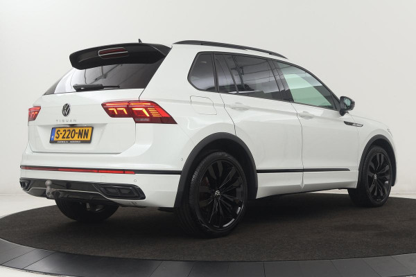 Volkswagen Tiguan 1.5 TSI R-Line | Panoramadak | 360 camera | Trekhaak | Full LED | Stoelverwarming | Carplay | Harman-Kardon | Adaptive cruise | Navigatie