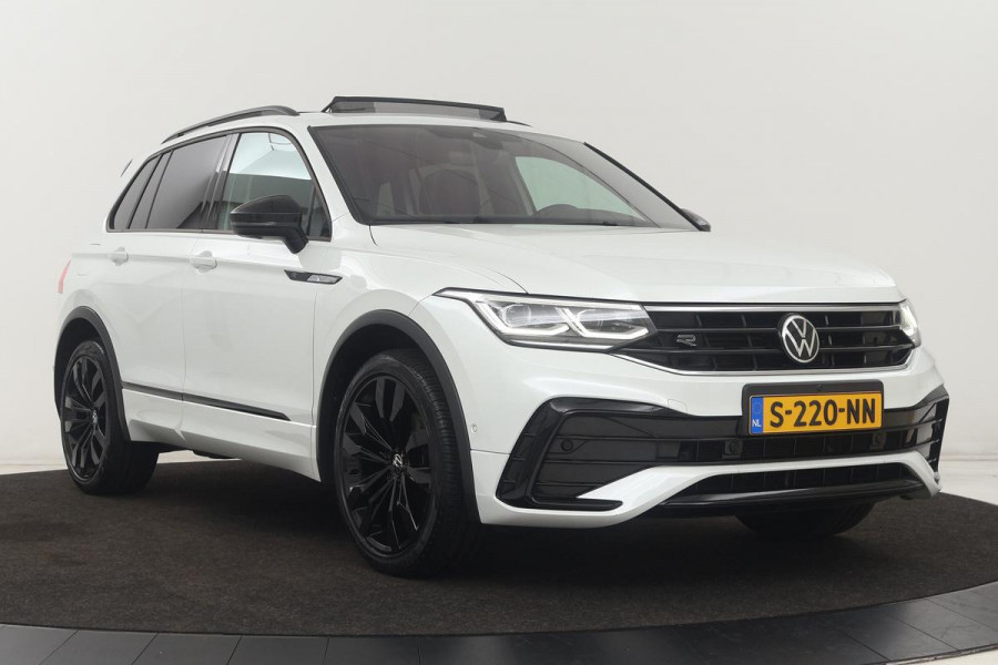 Volkswagen Tiguan 1.5 TSI R-Line | Panoramadak | 360 camera | Trekhaak | Full LED | Stoelverwarming | Carplay | Harman-Kardon | Adaptive cruise | Navigatie
