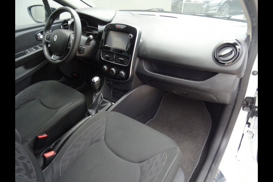 Renault Clio 0.9 TCe Limited * PDC * TREKHAAK * DEALER ONDERH. !!