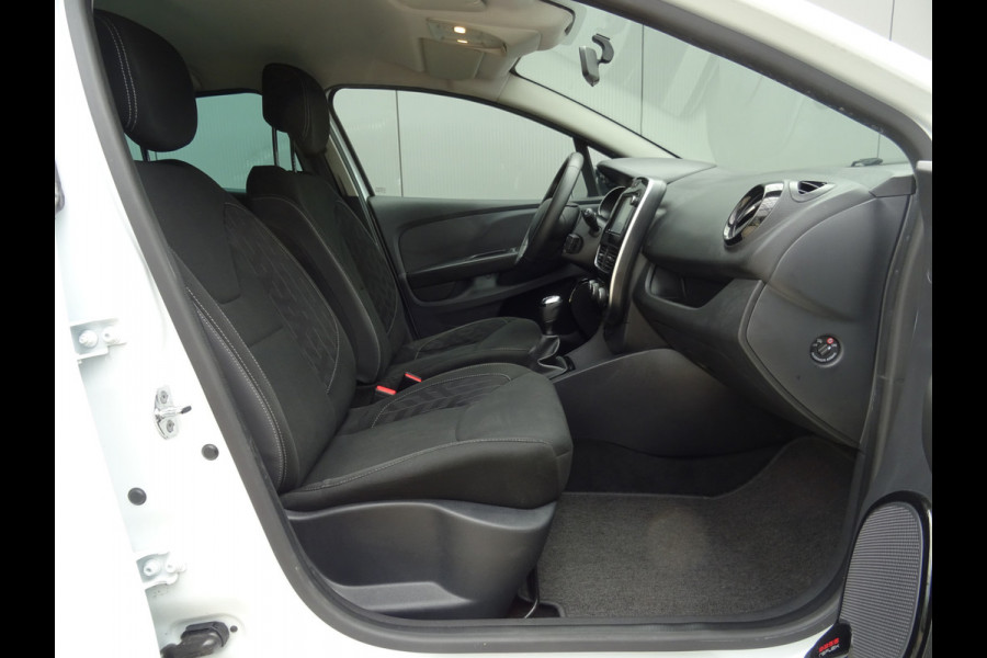 Renault Clio 0.9 TCe Limited * PDC * TREKHAAK * DEALER ONDERH. !!