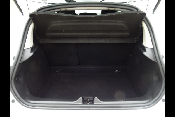 Renault Clio 0.9 TCe Limited * PDC * TREKHAAK * DEALER ONDERH. !!