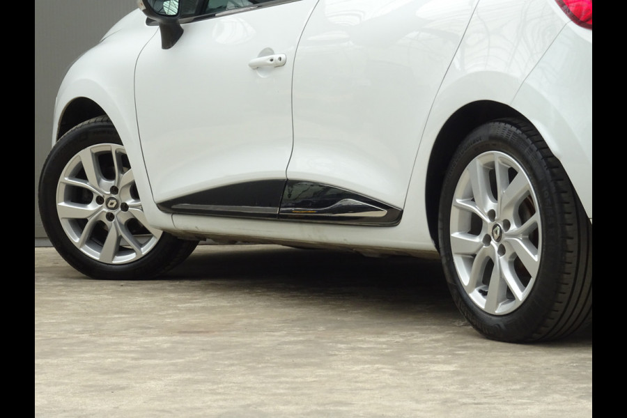 Renault Clio 0.9 TCe Limited * PDC * TREKHAAK * DEALER ONDERH. !!
