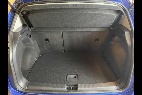 Volkswagen T-Cross 1.0 TSI Style trekhaak afn. | navi cruise control | automaat