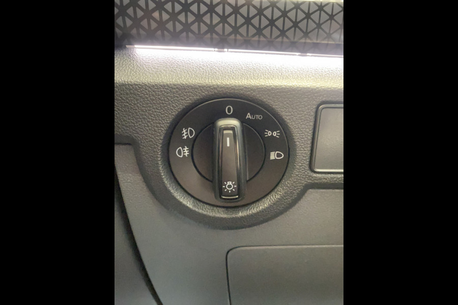 Volkswagen T-Cross 1.0 TSI Style trekhaak afn. | navi cruise control | automaat