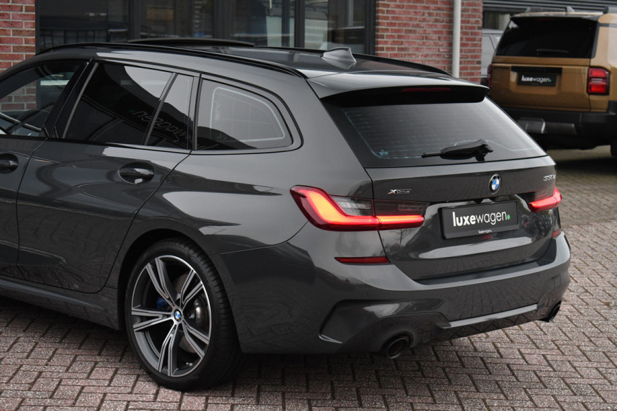 BMW 3 Serie Touring 330e xDrive M-Sport Dravit Pano HUD El-zetels Adp-demping Camera