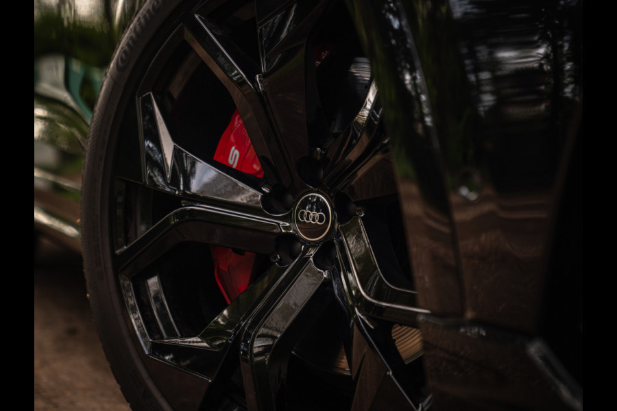 Audi RS Q8 Quattro | Akrapovic | B&O | Stoelventilatie | Pano-dak | Massage | Head-up | Adapt. cruise