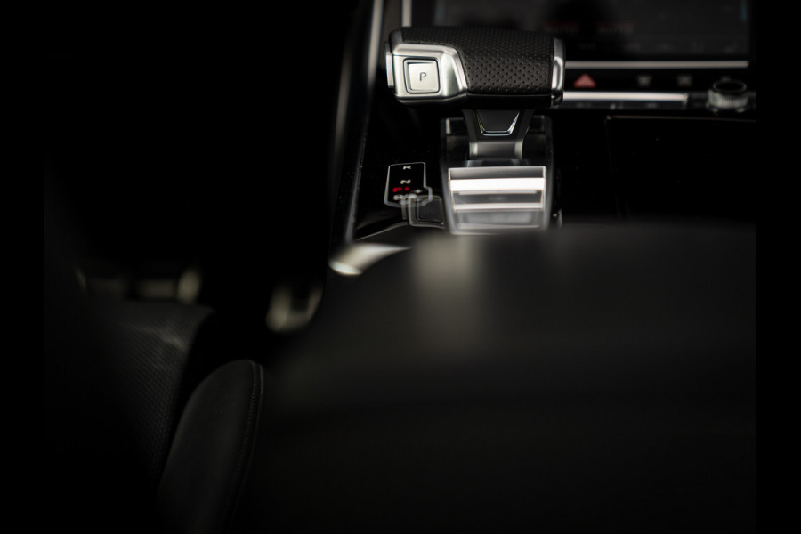 Audi RS Q8 Quattro | Akrapovic | B&O | Stoelventilatie | Pano-dak | Massage | Head-up | Adapt. cruise