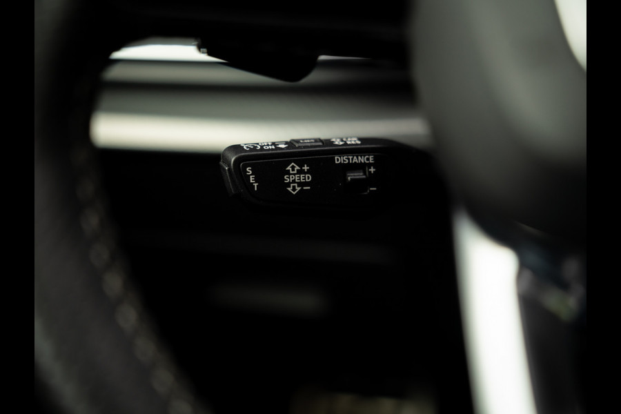 Audi RS Q8 Quattro | Akrapovic | B&O | Stoelventilatie | Pano-dak | Massage | Head-up | Adapt. cruise