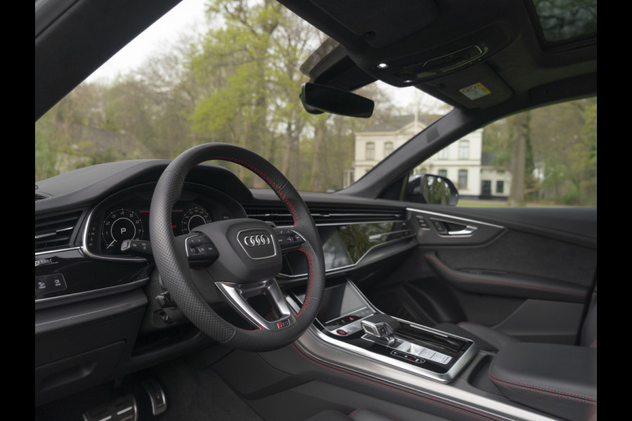 Audi RS Q8 Quattro | B&O Advanced 3D | RS Dynamic | Keramisch | ABT velgen | 1e eig | Pano | Massage | Stoelventilatie
